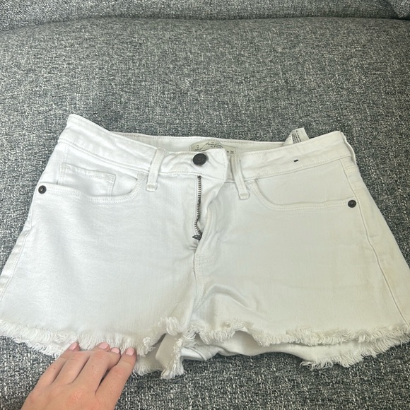 Abercrombie White Jean Shorts - size 0 - Picture 1 of 4